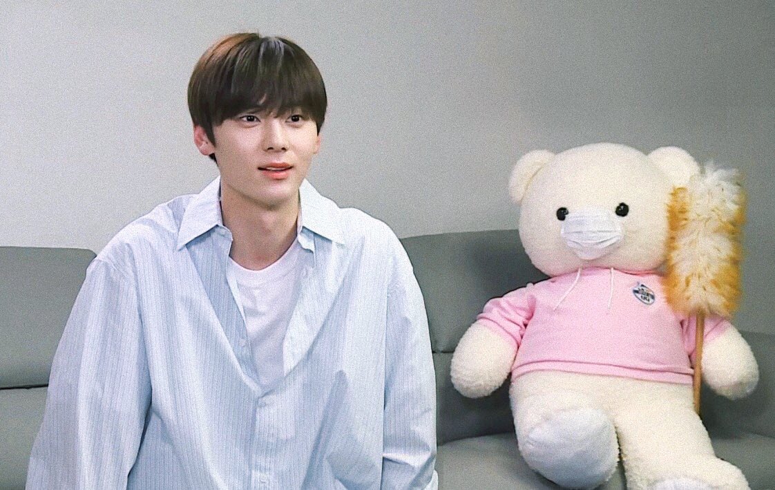 cuteminhyun_joy's tweet photo. 드디어 오늘!! 황민현이 나오는 나혼다산다 본방사수 ☺

#황제의품격_황민현의_나혼자산다
#산뜻한_미녀니의_싱글라이프 https://t.co/kpoLdprRCc