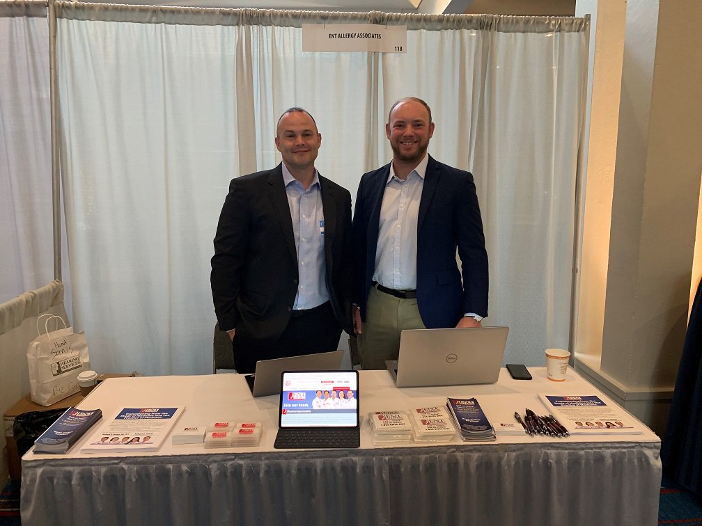 ENT_and_Allergy's tweet photo. ENTA is proud to support the 2019 Annual Clinical Assembly in Orlando, Florida. Pictured is Director of Marketing and Business Development Jason Campbell, and Senior Business Analyst Michael Komendowski. #Recruiting #BestAndBrightest #Otolaryngology #AOCOOHNS #ACA2019 @AOCOOHNS https://t.co/d5hWbYIA0r
