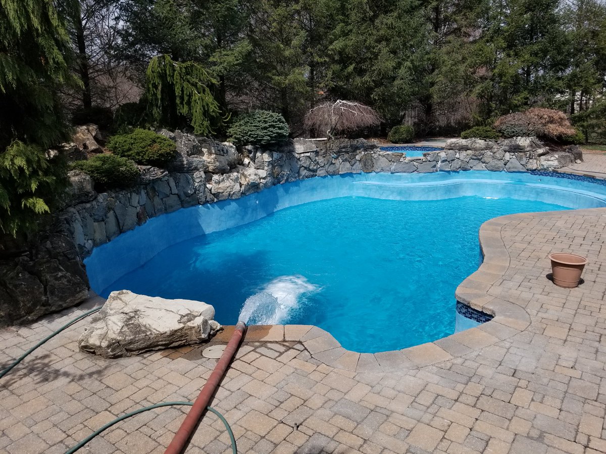 SRPoolsInc's tweet image. #HappyFriday !!!
Here is a #FridayFact !  A #variablespeedpump on your #swimmingpool can save you up to 48% on your electric bill.  Call S&amp;amp;R Pool &amp;amp; Spa to learn how!! 908-526-2277.

Don't forget to call &amp;amp; schedule your #poolopening!