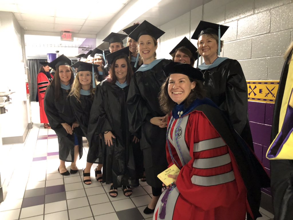 swaggerty's tweet photo. My eyes are sweaty this morning! Meeting online #maedread advisees at graduation. #soproud #welcometocampus #theyknowthings #readingteachersrock @ECU_COE @CaitlinLawRyan  @atkinsont https://t.co/XODAfHKnrK
