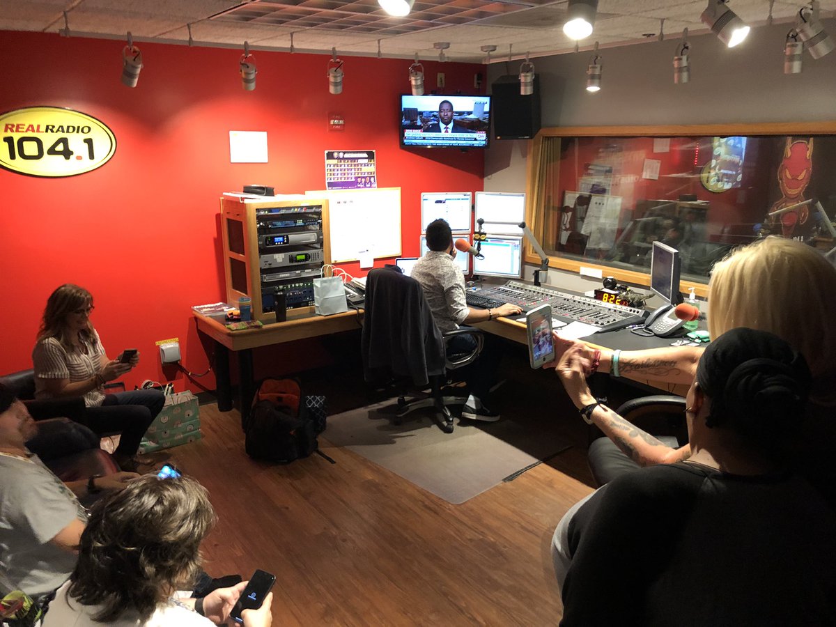 Strikker_Ace's tweet photo. Couldn’t get treated any better than the @RealRadio1041 @Iheartmonsters1 have treated us today! And a bonus, getting to hang with @jamesyoncomedy and my buddy @Jeff_Howell too! What a day! #MediaMonsters #YouTubeCrew #AwesomeHosts Thank you @RussRollins very much! https://t.co/Hn5kxKLC43