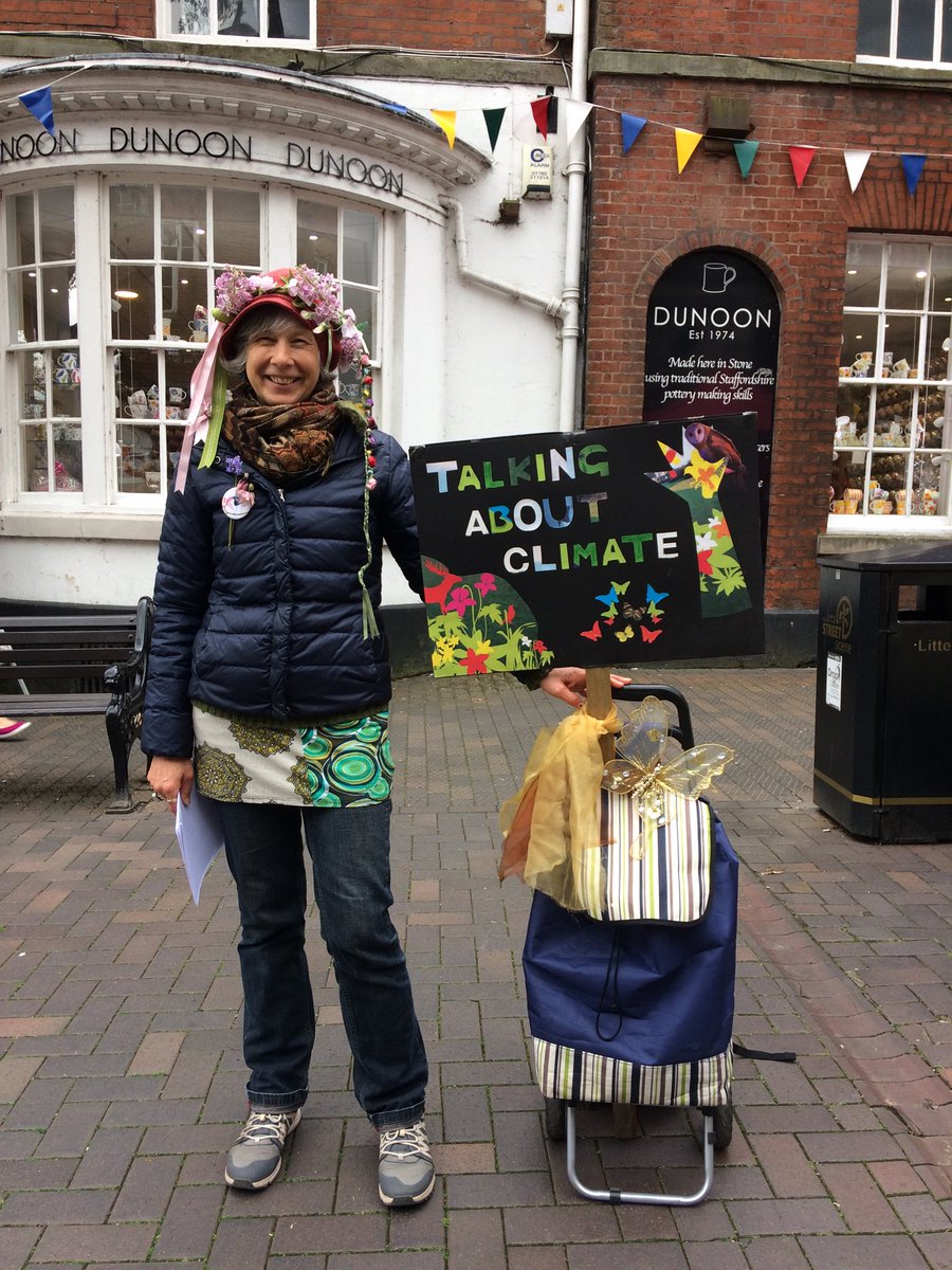 EarthloverClare's tweet photo. ⁦@StaffsNews⁩ talking about #climatechange right now in #Stone High Street https://t.co/l8Wzly6ptF
