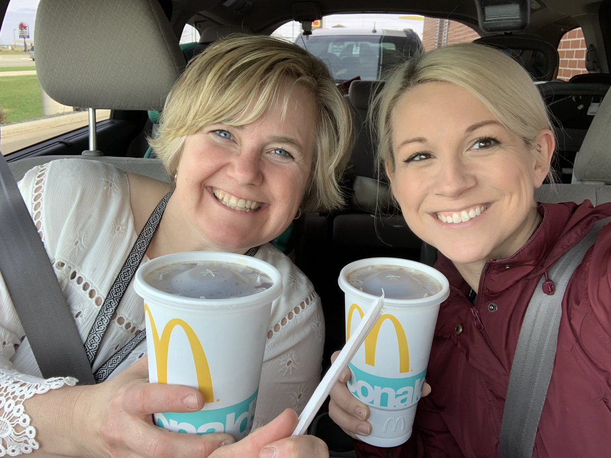 RMHCcaitlin's tweet photo. One last Diet Coke run with @RMHCKelly ♥️ https://t.co/DF56Q70OSt