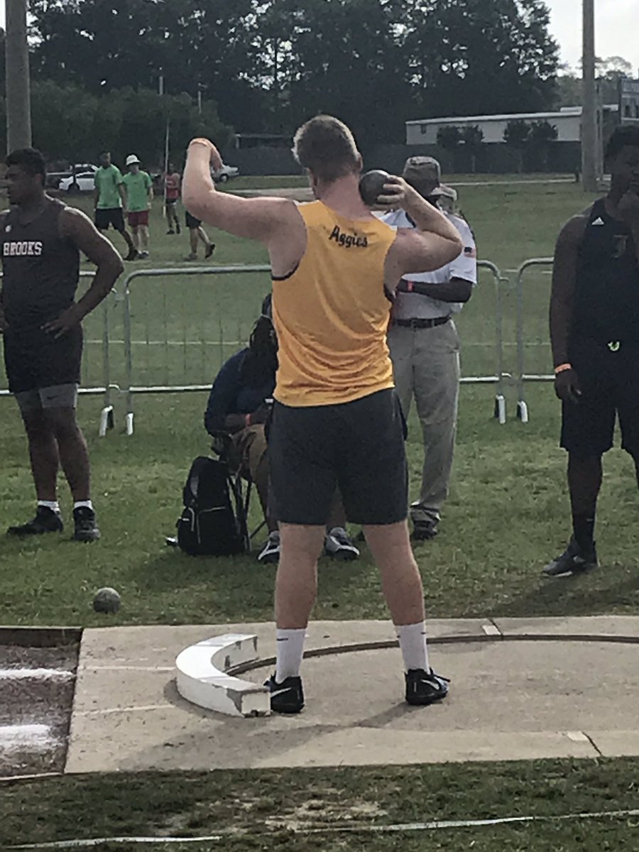 AggieTrack's tweet photo. Getting ready for Shot!!! https://t.co/DnJD0muRio