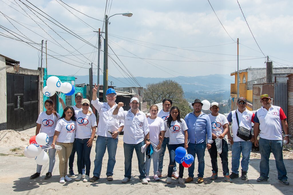 TorielloLionel's tweet photo. Porque UNIDOS hacemos el cambio #HagamosloUnidos por Guatemala 🇬🇹 en estas  #Elecciones2019GT apóyanos con tu voto 🗳 y permítenos representarte de forma honesta y profesional. 

Att: @BermejoGt @TorielloLionel https://t.co/L0rr3JbDFy https://t.co/7Kixo4574w