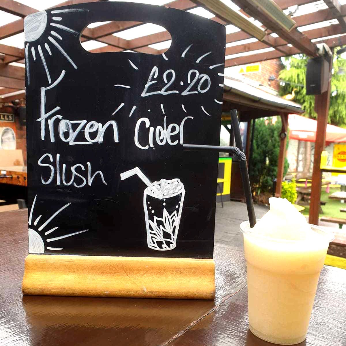 TheClifden's tweet photo. Itโs BACK ๐๐ป
Frozen slush @thatchers_cider is available to enjoy this Bank Holiday from our outside bar.
Dreams do come true... ๐
#SlushCider #FrozenCider #Birmingham #JewelleryQuarter https://t.co/rR8Z0GV9tU