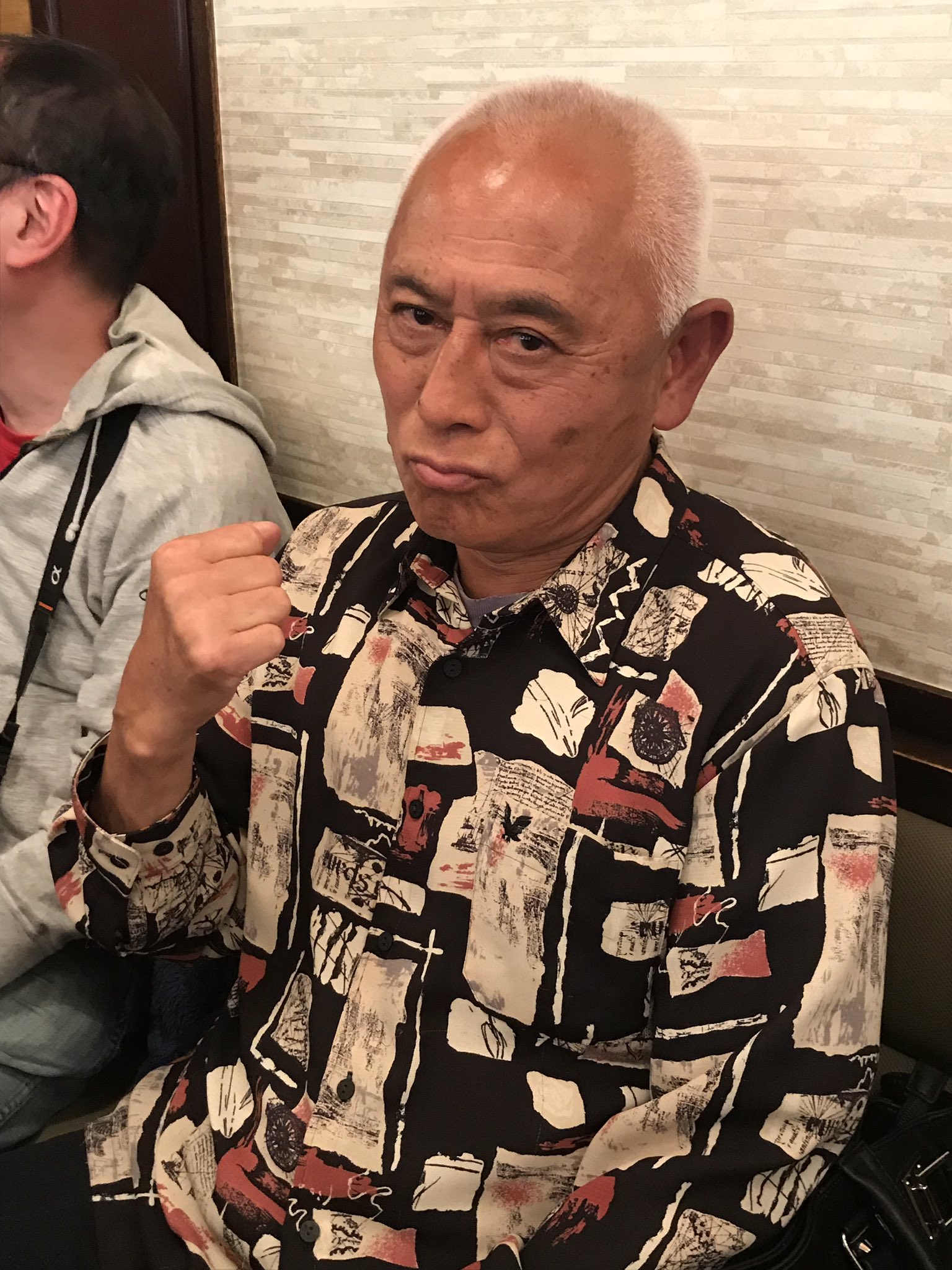 城紀明洋 伴大介さんのお誕生日会で もうお一方特別な方 Legend イナズマンで丸目豪作役を演じられた 北村晃一さん 初めてお逢いしました 嬉しかったです 伴大介 北村晃一 イナズマン T Co 4prkkklbrv Twitter