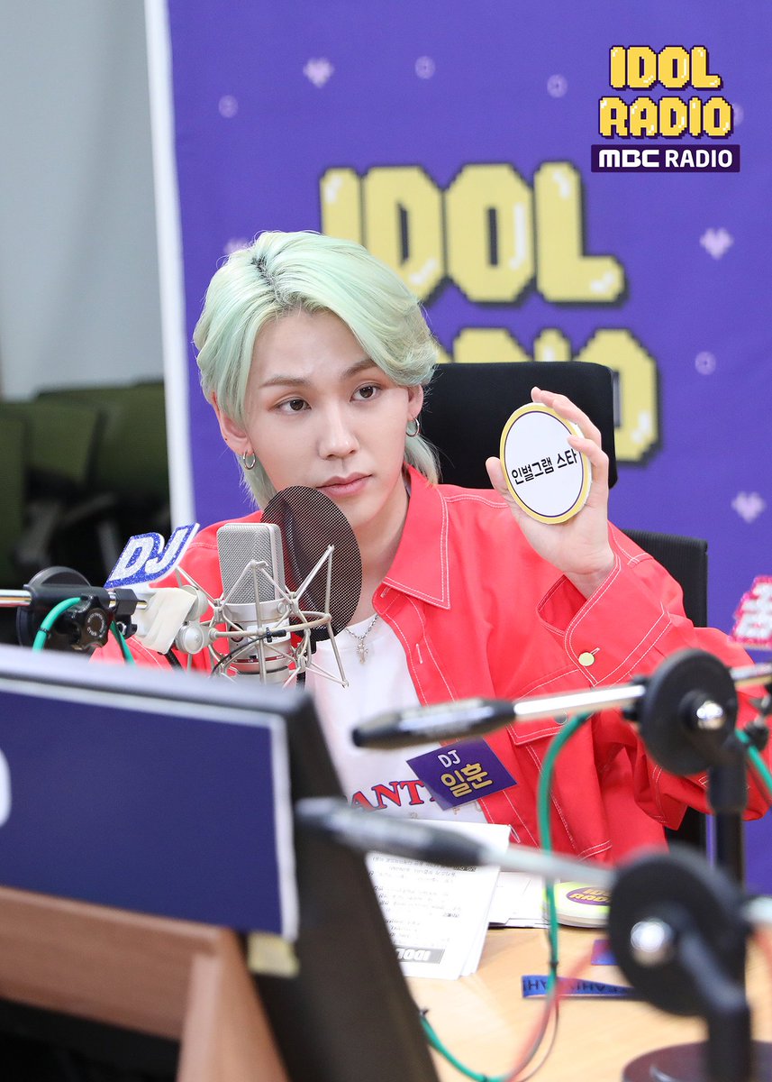 BTOBSupports's tweet photo. [#IDOLRADIO Album 20190501] 
ep211. with DONGKIZ

#IDOLRADIO #비투비 #BTOB #JUNG_ILHOON #RungD
.
source
https://t.co/i8maLZqnO1 https://t.co/u6OgMWMblo