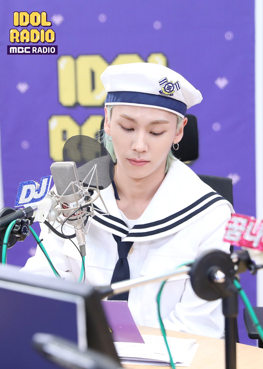 idolradiokorea's tweet photo. [#아이돌라디오 앨범 20190503] 

ep213. 뽀뽀뽀(뽀시래기 뽀짝뽀짝) with 산하, 형섭, 선호, 성원

#IDOLRADIO #비투비 #BTOB #정일훈 #룽디 https://t.co/3IDW8PlYGQ