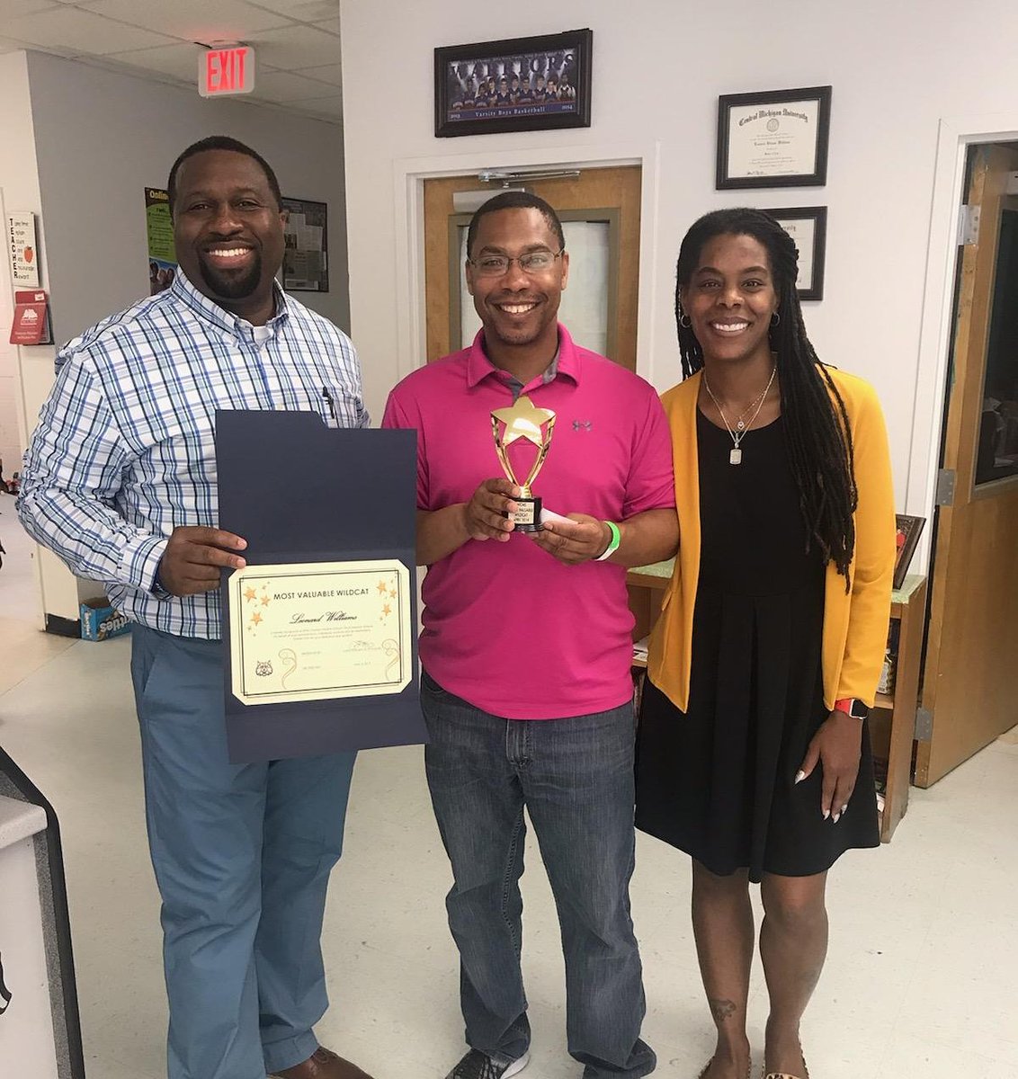 WCMS_Official's tweet photo. Congratulations to Coach Lenny Williams who is our Most Valuable Wildcat for the month of April! Way to go, coach!! #waw #WildcatsAreWinning #WCMSWildcatPRIDE #IBelieveInWCMS @SCCPSS @CoachLenATL @WoodvilleSAV https://t.co/7Ju13jWoex
