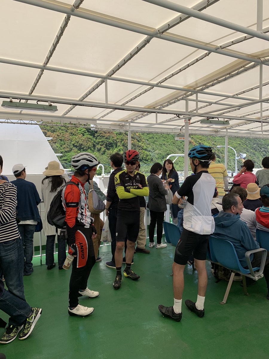 yuya_dancer's tweet photo. 昨日はグリーンパーク、今日は大島行ってきました!充実した休日w
#funkyride #ロードバイク #bmc #サイクリング #自転車 #大島 #宗像 #北九州 #ロードバイク初心者 https://t.co/VfDWBWKULY