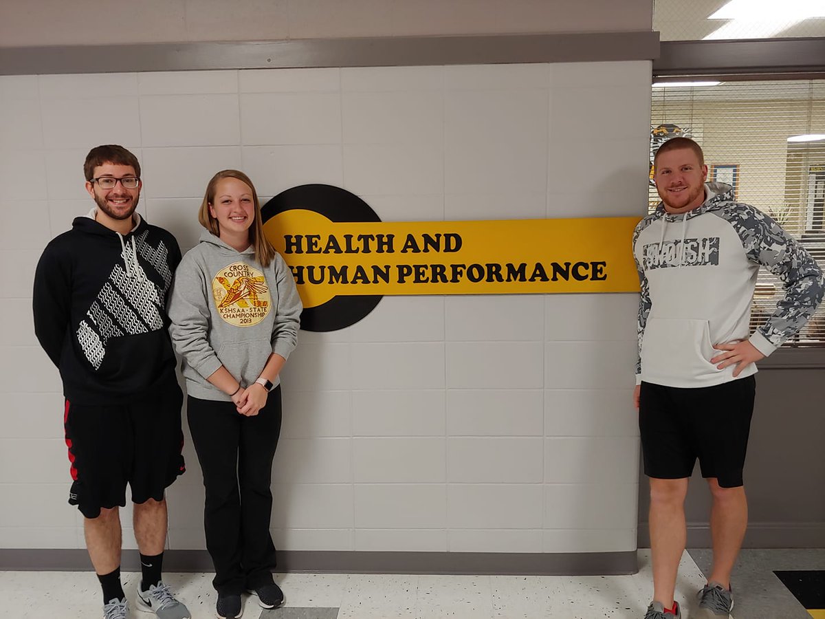 FHSU_ATs's tweet photo. Give a round of applause 👏 to the 3 seniors who successfully passed their BOC exam! Big futures are just around the corner for them, and we can't wait to see what you do next! Congrats! Enjoy this moment! 🎉 @nathan_nutter23 @TaylorLynnXC @ThomasMeuli14 https://t.co/vIHvLllRG0