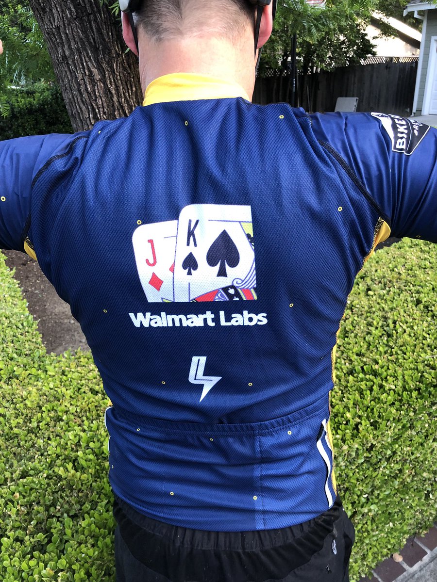 jeremybking's tweet image. Silicon Valley sunrise brought to you by my fav #nwa #oztrails watering holes. @bikerackbrewing &amp;amp; @jjsgrill love the jersey Rob! #walmartlabs #mtb