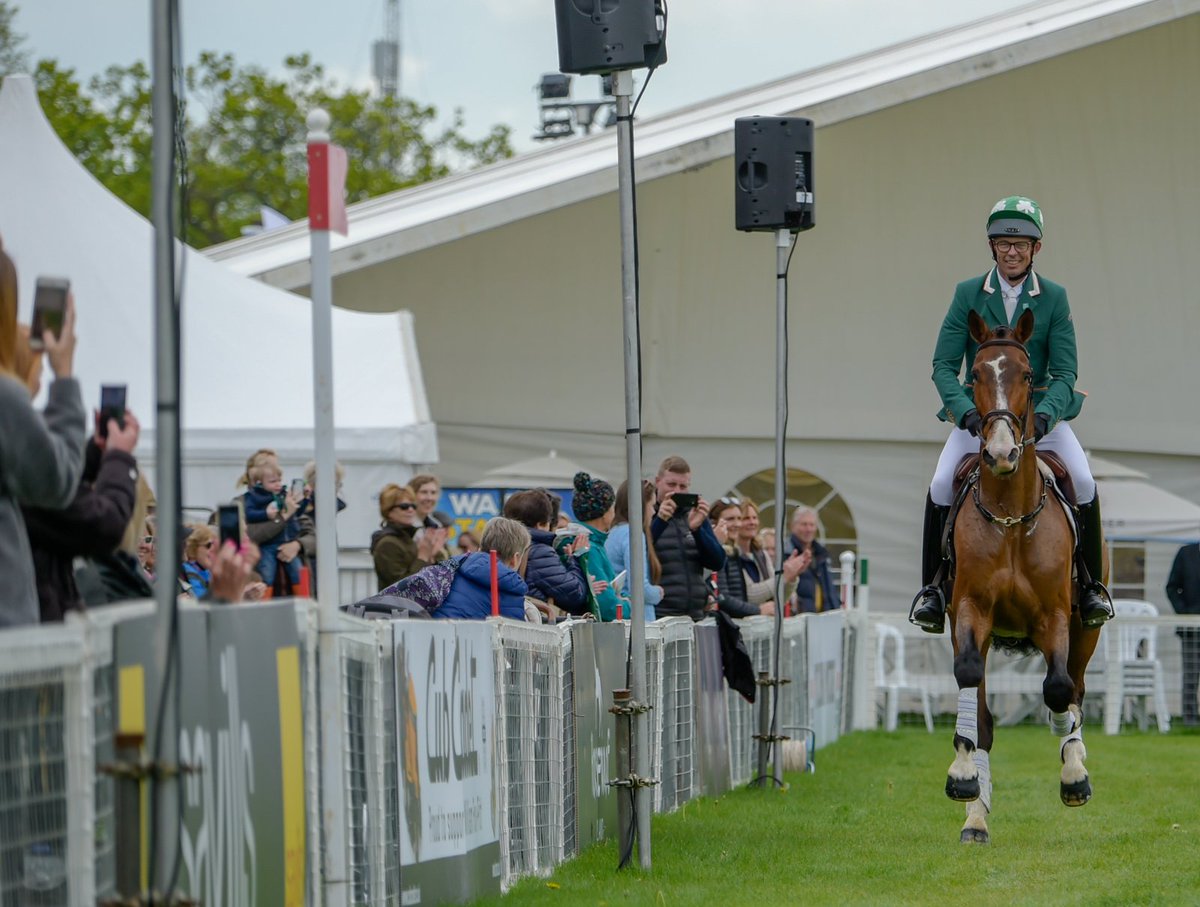 Not a dry eye in the house when <a href="/JontyEventing/">Jonty Evans</a> &amp; Art enjoyed a lap of honour around our main arena this afternoon. We wish Jonty all the best in his continued road to recovery from the severe head injury he sustained last year