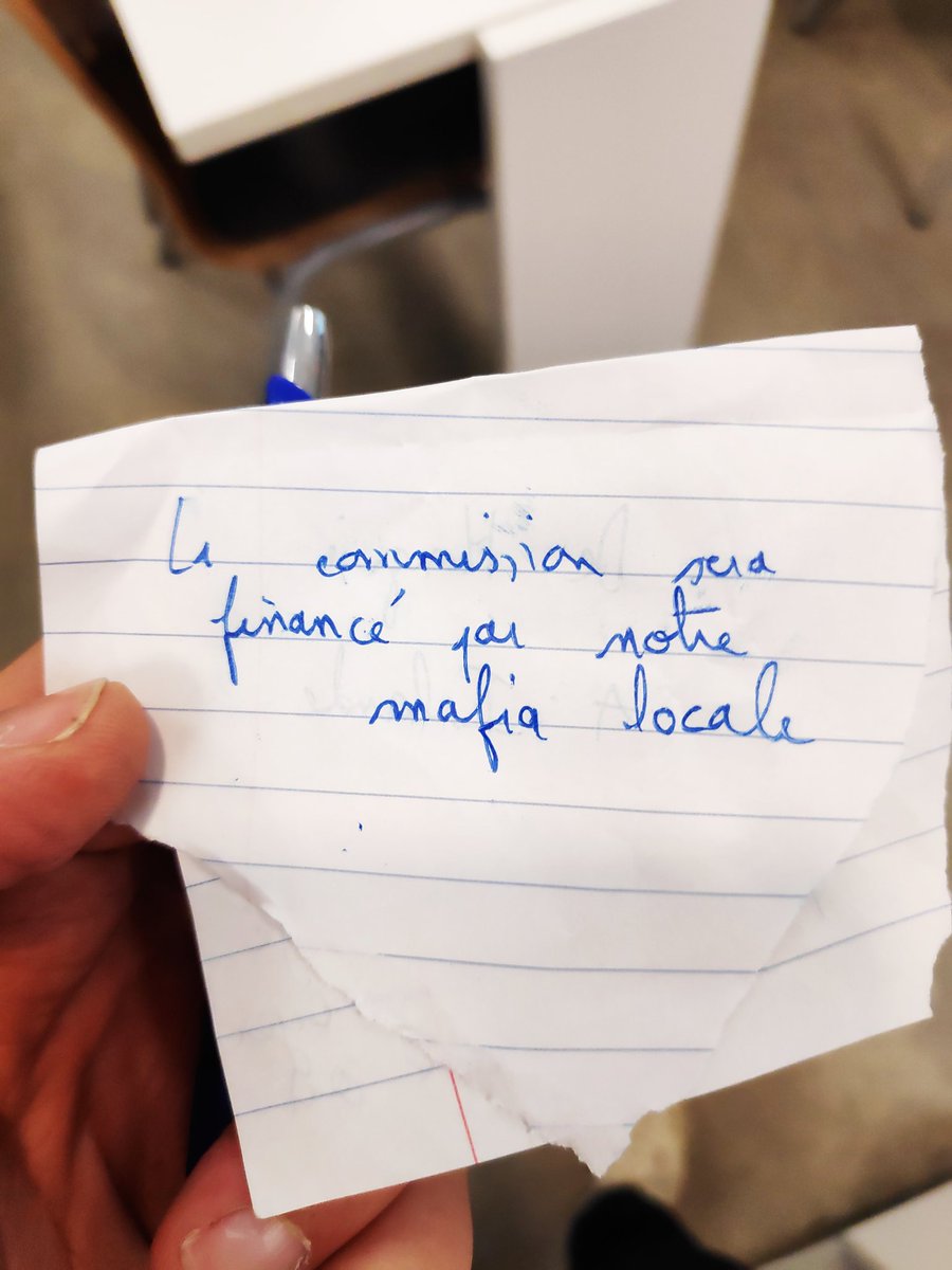 Preuve de la corruption de la Hongrie?  <a href="/HongrieS/">Hongrie SCUE</a> 😱