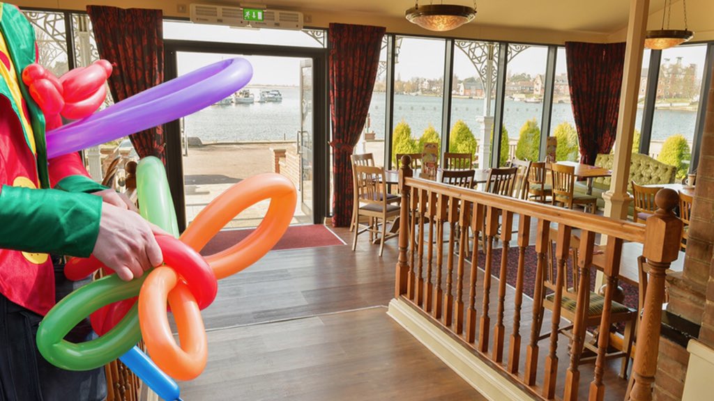 Bring the family to the Wherry Hotel this Bank Holiday! Come and see the beautiful views of the broad and enjoy our delicious carvery or extensive main menu. We have a children's entertainer this Sunday and Monday (5th and 6th May) 12,30 - 6,30pm. 🎉 😀 #oultonbroad