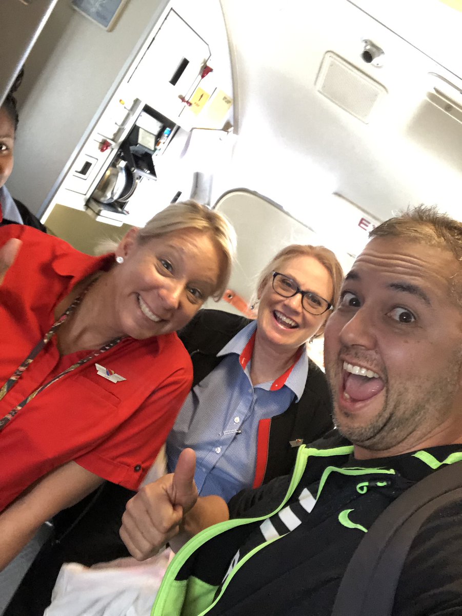 Achievement Unlocked: Companion Pass through 2020 with this crew on <a href="/SouthwestAir/">Southwest Airlines</a> 👏👏🎉🎁🎈