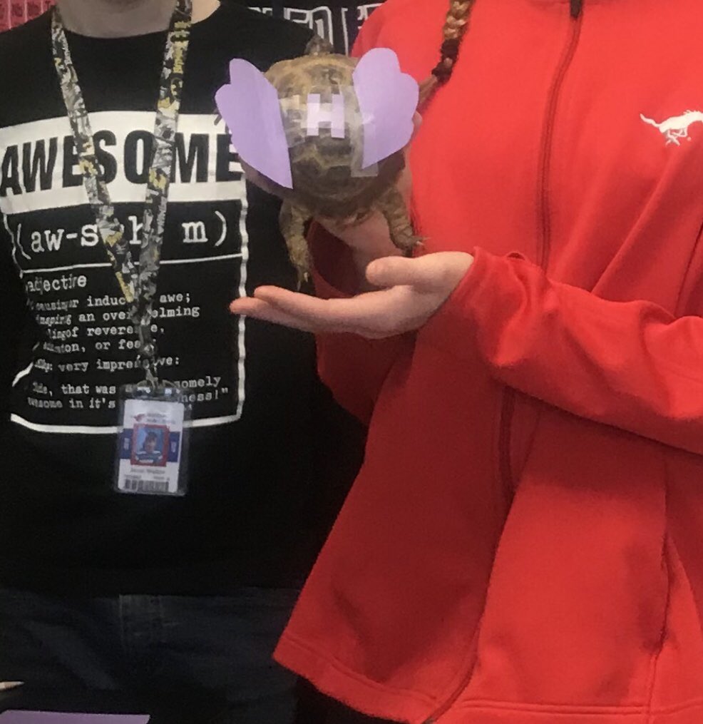 sarahthompss's tweet photo. @CoachTerneus HONESTUS mentor group coming in with that creativity!!!! This one definitely earns the max points of 5!! 🙌🏻🎉 #OurHouseGMS #Honestus https://t.co/1hqUZChiRf