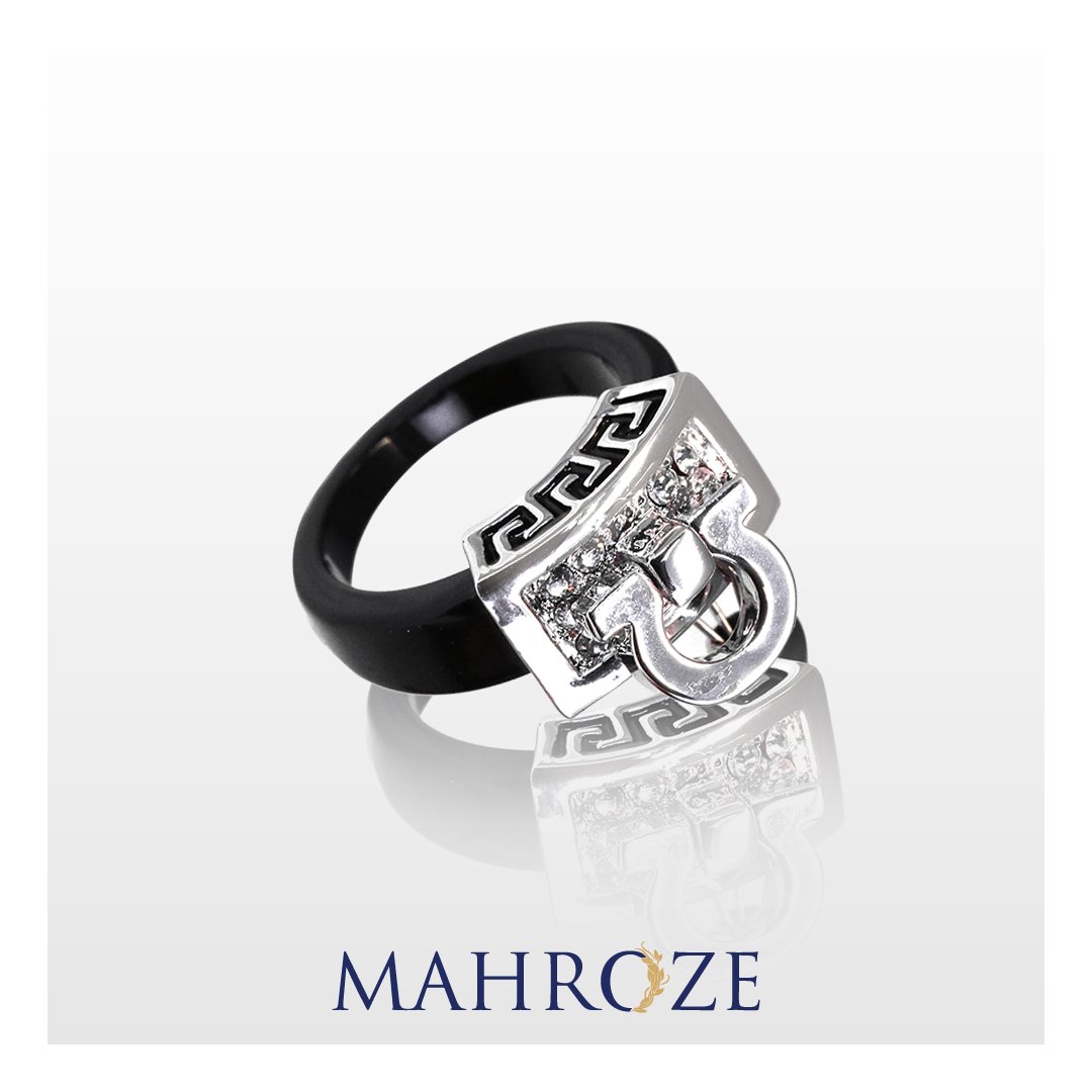 MahrozeOfficial's tweet photo. Designed to embody all that is beautiful.

Shop Jewellery at https://t.co/u39fNmHdRj 
Worldwide Shipping!
#Mahroze #GlamourNeverEnds 
#Fashion #Jewelry #OnlineShopping #OnlineJewelleryShopping #Rings #Bracelets #Earrings #Necklaces https://t.co/ykRkrDGB0e
