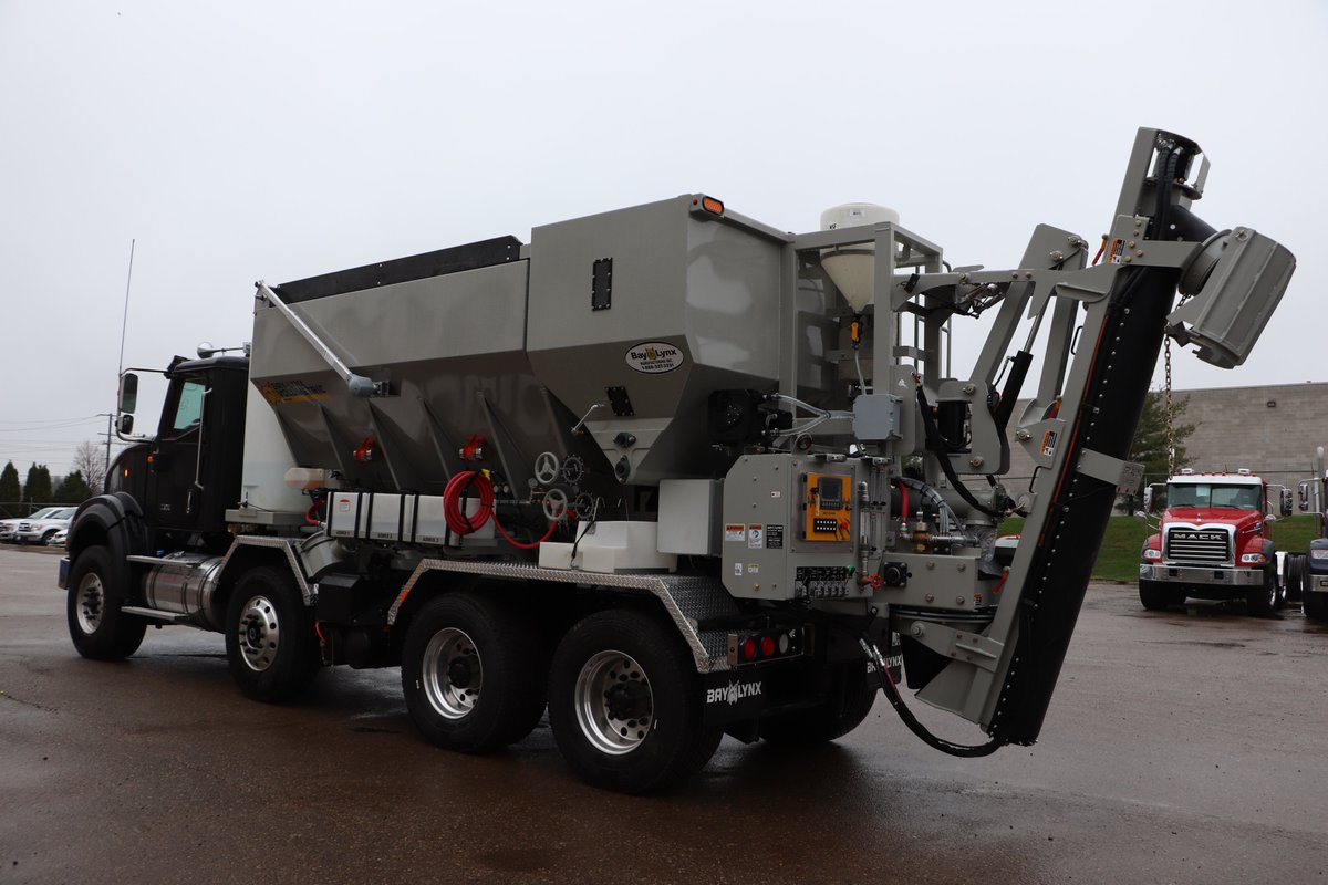 Check out this fully loaded volumetric mixer! An 8 metre unit with a liquid colour system, fibre feeder and an auger washout system.
#Concrete #Fibre #ColourConcrete #ConcreteMixer