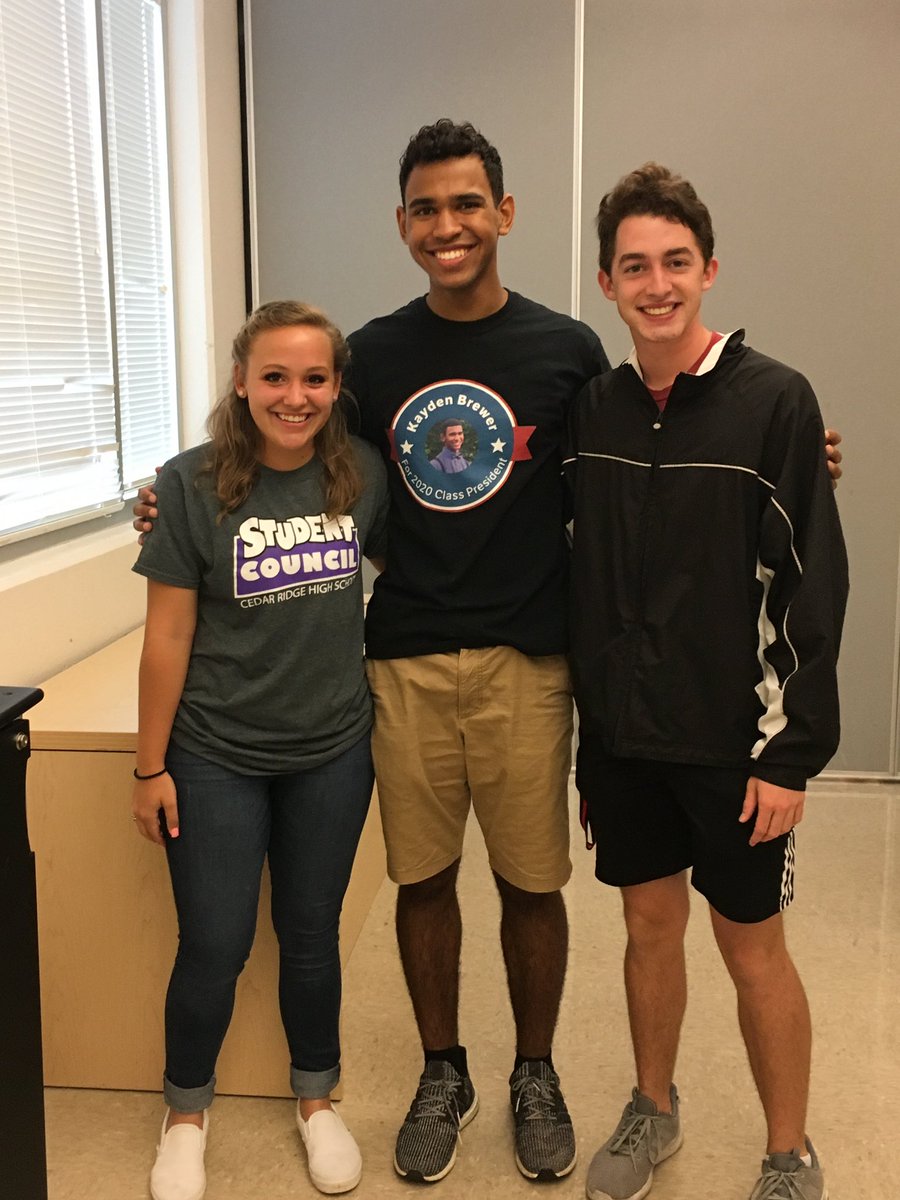 CRHSTennis's tweet photo. Good luck to these 3 Tennis players running for Senior Student Council positions!  #AwesomeLeaders  🎾#RaiderProud https://t.co/npke1dGGdf