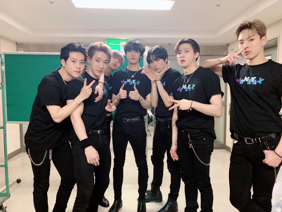 Official_MX_jp's tweet photo. [#MONSTA_X]  
MONSTA X, 2019 JAPAN FAN CONCERT 【PICNIC】in Okayama
#MONBEBE との #PICNIC_5thDAY 
初めての場所、岡山でのピクニック！
移動の新幹線も楽しくやって来ました〜。
きっとまた戻って来ますから、待っていてくださいね！ https://t.co/nb8VhXk6td