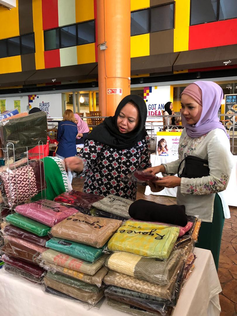 ifjasiapacific's tweet image. NUJ chapter, NUJ NSTP had the charity bazar. The proceeds will help the members, particularly Jason Gerald. He was diagnosed with diabetes and had his left foot amputated recently. Jason is now unable to work.
#WorldPressFreedomDay 
#WPFD2019 
#DefendJournalism