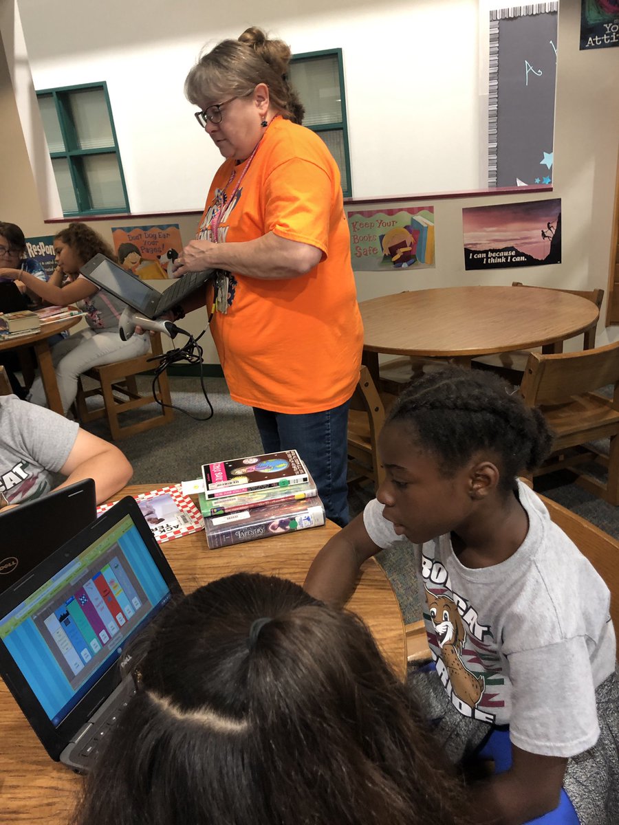 BISD_Libraries's tweet image. What a fun learning day at the @Bowen_Bobcats Library! Students practiced #Alphabetizing and #LibrarySkills by playing #ShelfOrder on their #chromebooks! #LearningIsFun #LoveOurBISDLibraryAssistants #TellTheStory #EncourageTheHeart #WhatAreYouReading @BryanISD @BISD_ITech