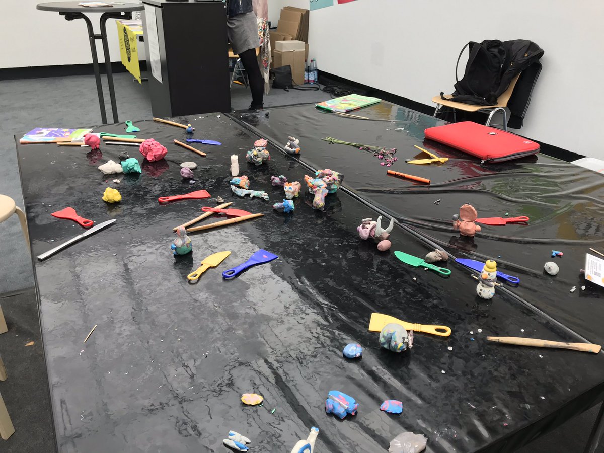 In der #GameZone Kids können Kinder und Jugendliche unterhaltsame, aber auch lehrreiche Games spielen. Neben klassischen Spielen und VR Erfahrung kann man dort auch eigene Stop-Motion Filme aufnehmen. <a href="/ITFSGameZone/">ITFS GameZone</a>  (A.N)