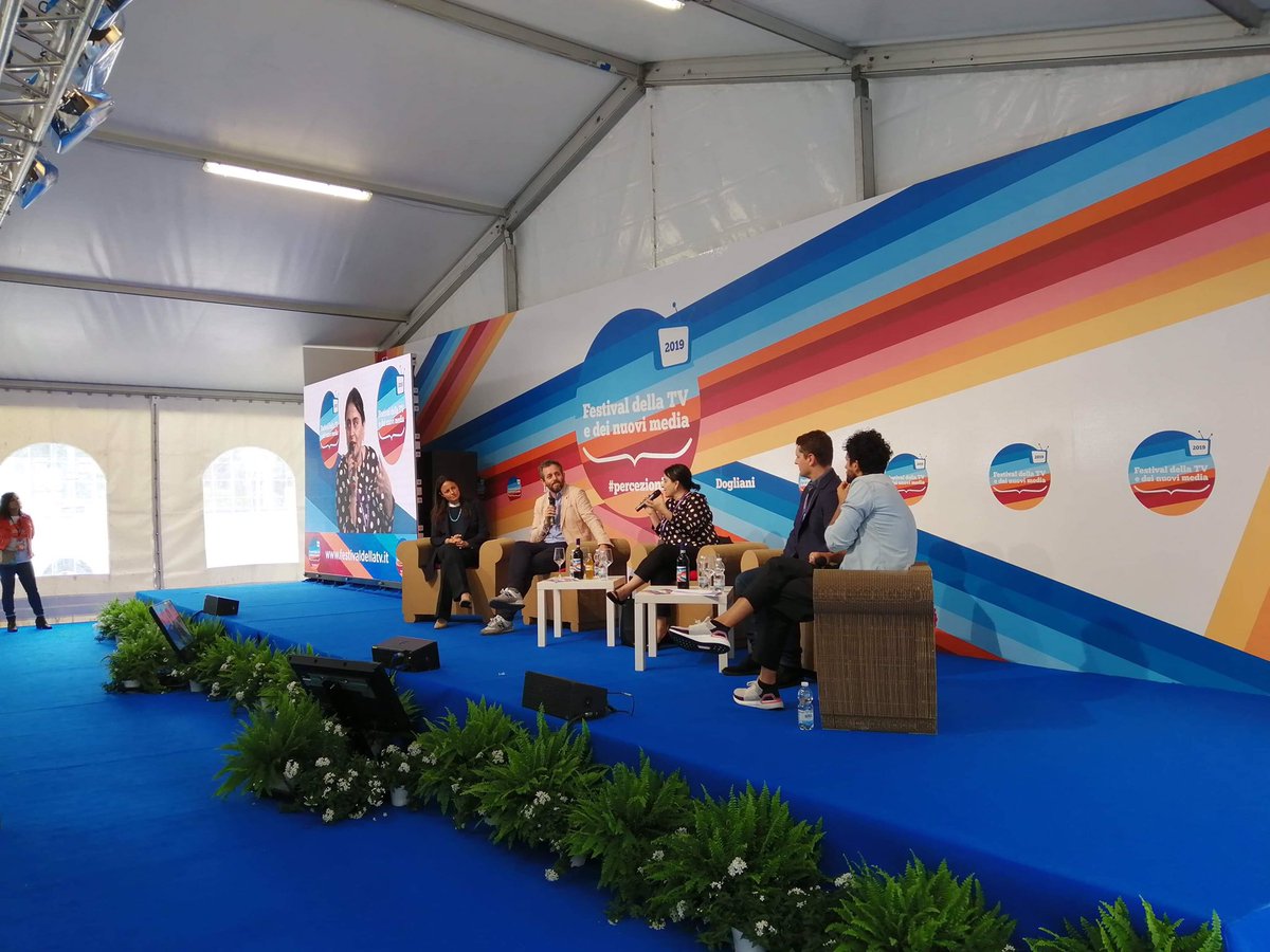 eni's tweet photo. Si susseguono i panel al @FestivaldellaTv. Si parla di #food, influencer e web. Anche in TV 📺 grande attenzione alla lotta allo spreco. Con l’#economiacircolare un futuro più #green si può #energytelling #festivaltv19 https://t.co/aCvs93VyB7