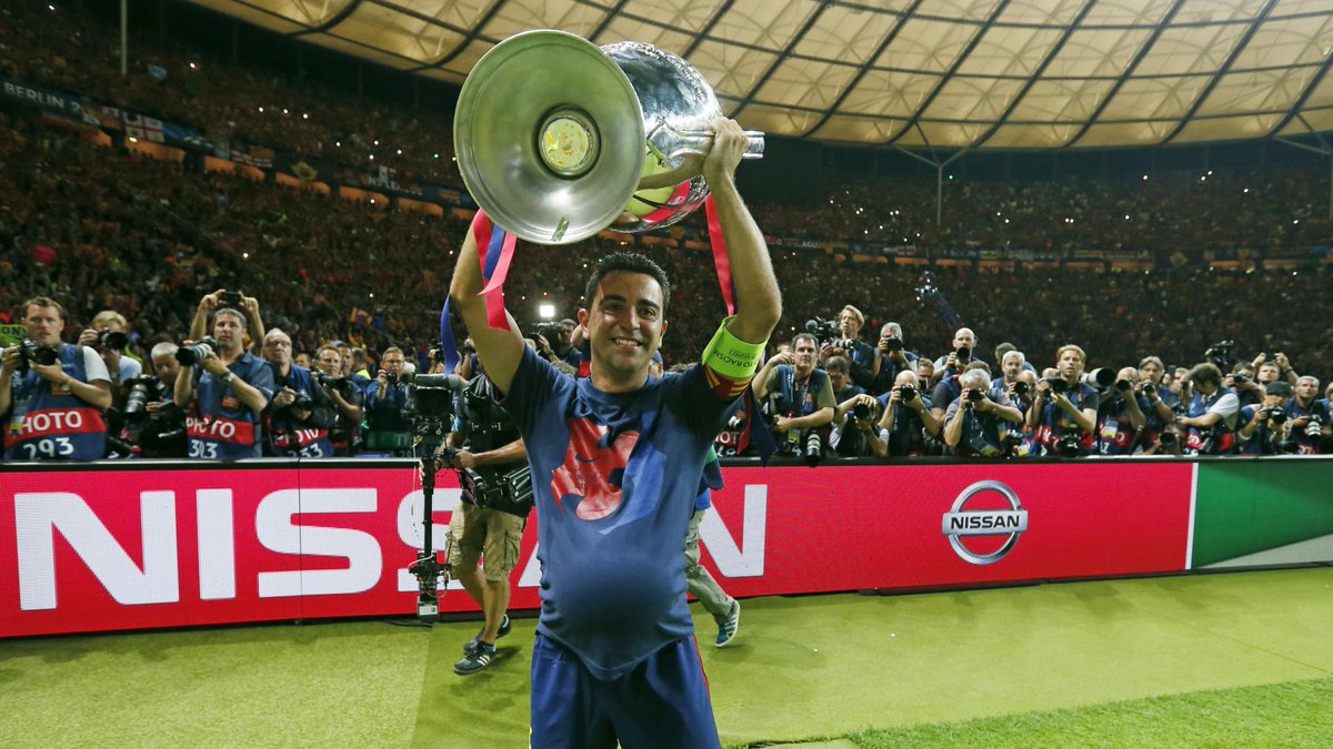 Xavi levantando la Champions (Vía FC Barcelona).