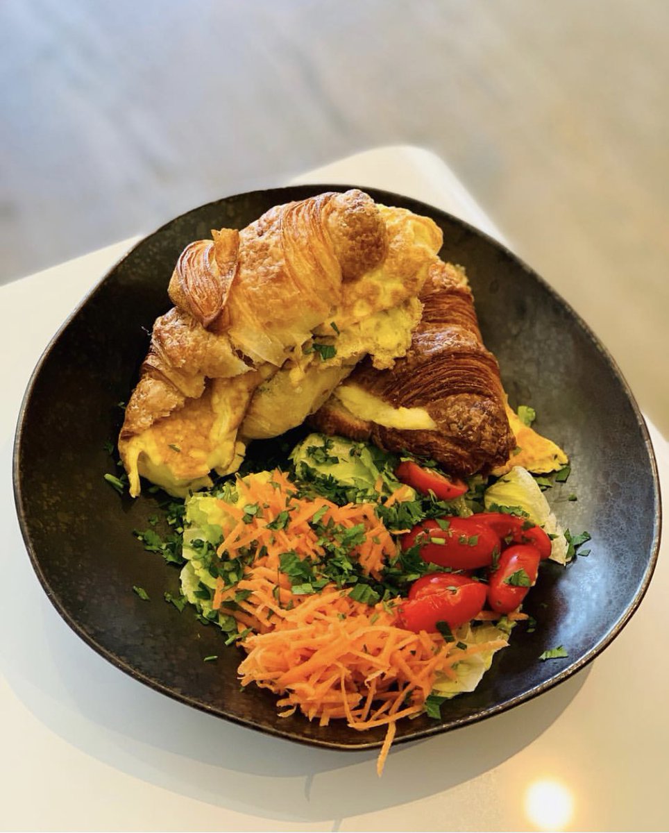 Egg &amp; cheese croissant 🥐 🧀 😋