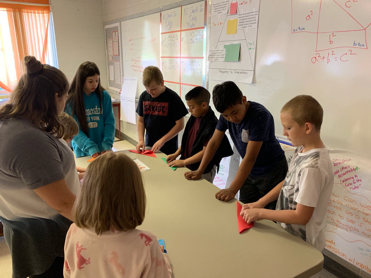 EGMScounseling's tweet photo. Beast buddies fun! @eastfieldglobal @EMMS_McDowell #kickball #origami #capturethechicken https://t.co/MA1DZLBmFu