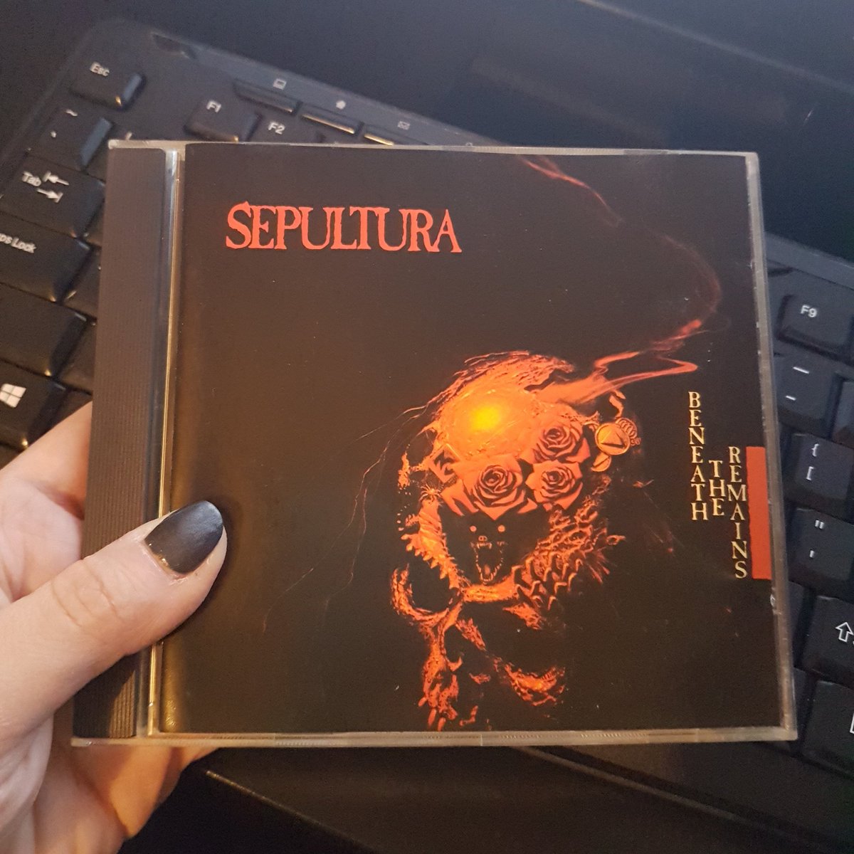 Now playing SEPULTURA Beneath The Remains! A landmark album, & near perfect IMO!👌My fav tracks: Inner Self, Beneath The Remains, Primitive Future & Lobotomy! Yours? #sepultura #beneaththeremains #thrashmetal #classicthrashmetal #oldschoolthrashmetal #metal #themetalheadbox