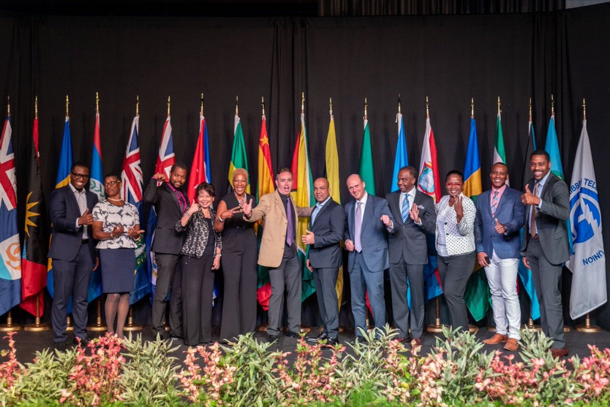 CWC_tweets's tweet photo. We're moving the region into the digital future.

Check out the highlights from @TheCtunion's #CaribbeanFuturescape event, featuring senior leaders from @libertylatam and @FlowBarbados.

👉 https://t.co/4qbJEC4L7p https://t.co/g3Obd8qdTO