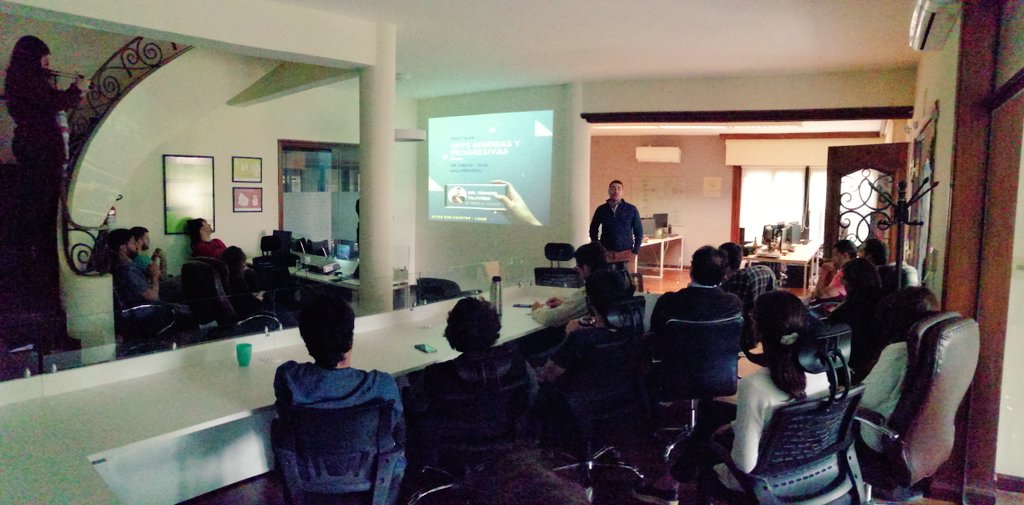 JOTA_uy's tweet image. Thank you Nacho Talavera (@saliolafoto). Great tech talk about progressive and hybrid mobile apps with @Flokzu @LithiumSoftware and @INTEGRADOC dev teams.