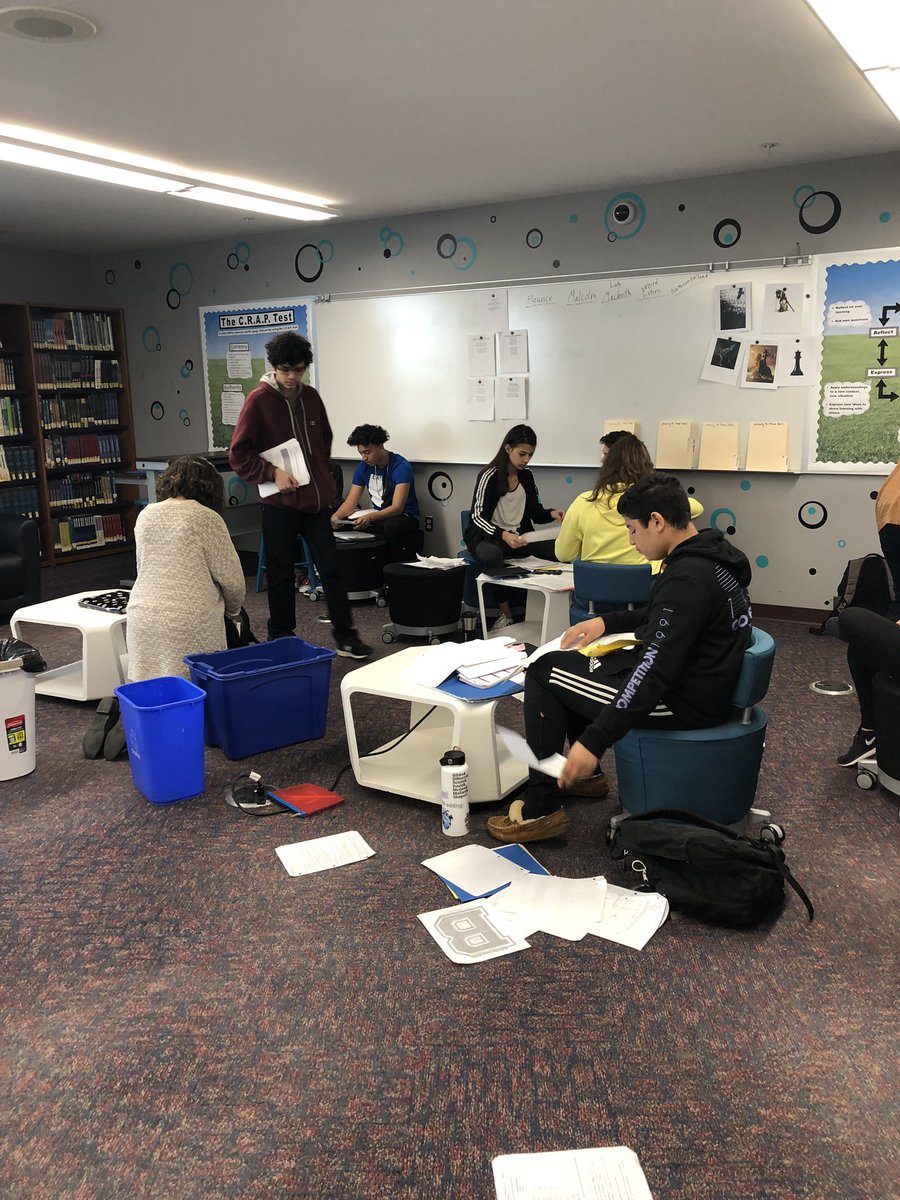 MsNeroBHS's tweet photo. Peer Leadership hosted a workshop on organization and time management today. Look out for more workshops to come! #leadership #peercollaboration @BethelCTSuper @ChrisTroetti https://t.co/InUpDIldxf