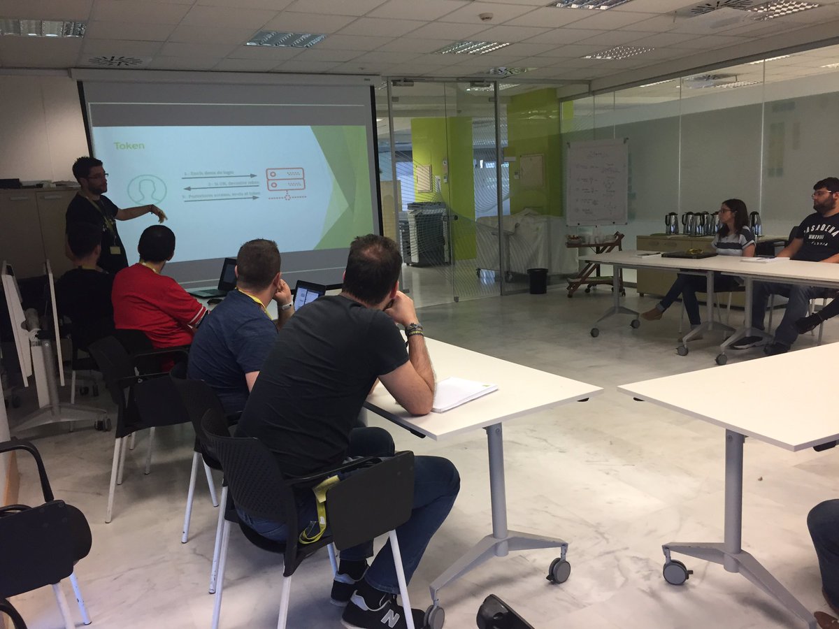 sroblesnarbona's tweet photo. Viernes técnico en Intranet #dotnet #core #microservices https://t.co/ozMNcqpbo2