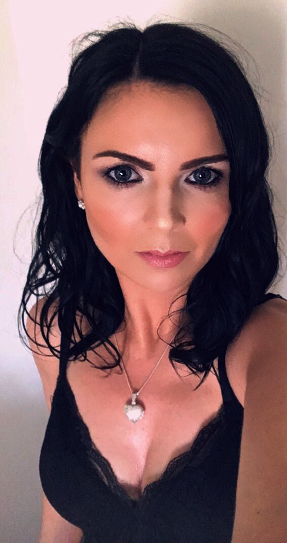 julsmac1979's tweet photo. Date night!💕 https://t.co/qTUzpoFdSs