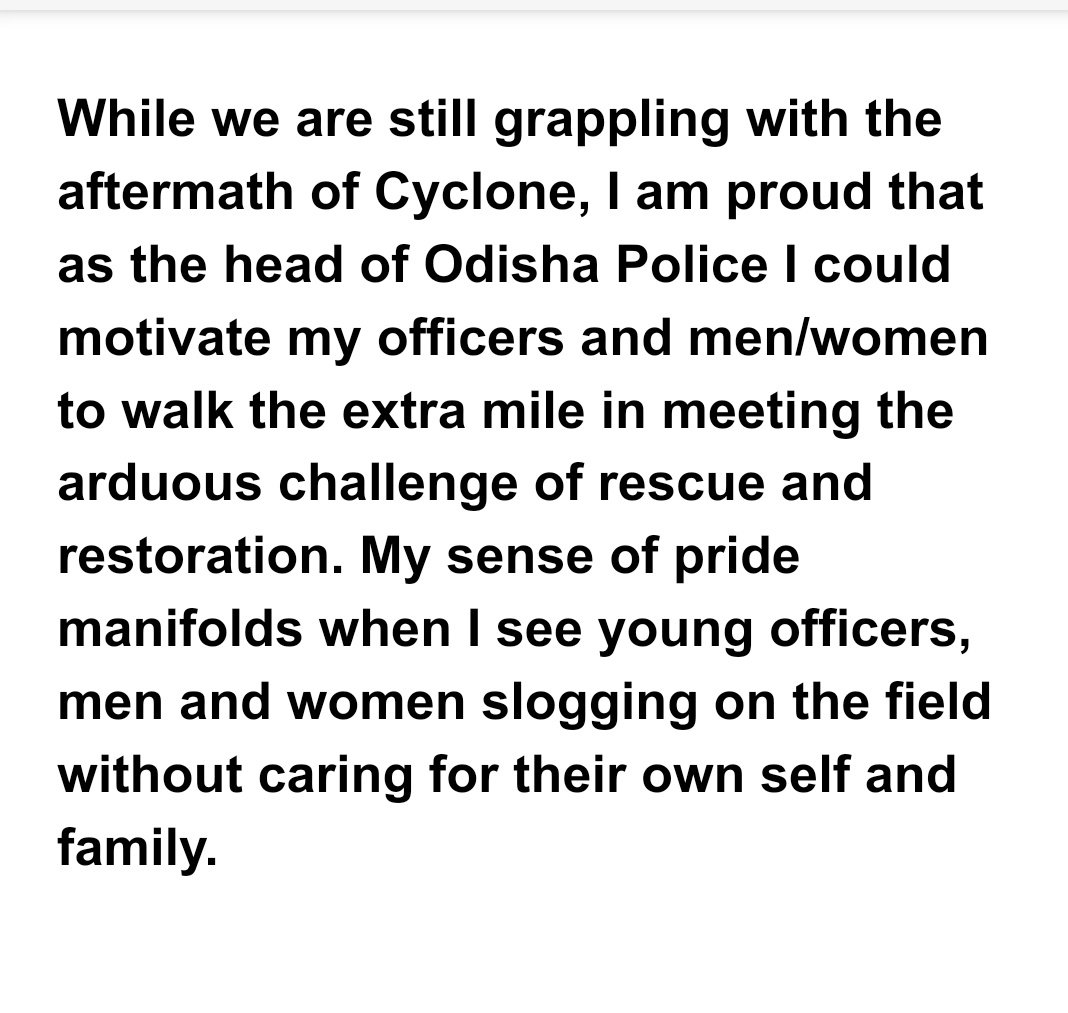 DGPOdisha's tweet photo. Great to see the officers going the extra mile and putting in all possible efforts in rescue and restoration work owing to #CycloneFani !! https://t.co/f8nzTf1qKK