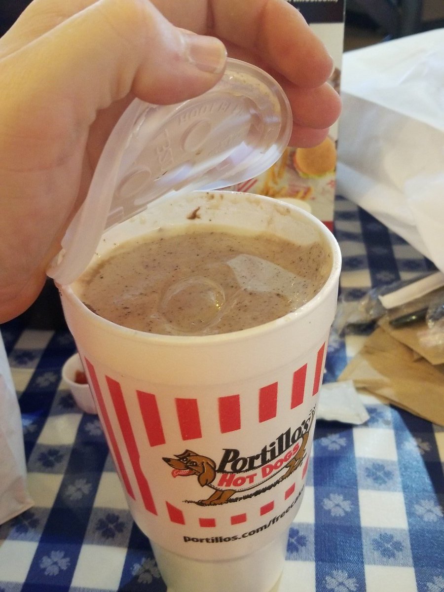 twissbear's tweet photo. @GrimsToyShow if you ever make it out to Chicago area, you need to try and make it to a #Portillos great hotdogs and they even have a chocolate cake milkshake #ObeseMode https://t.co/z2DuJhSeVw