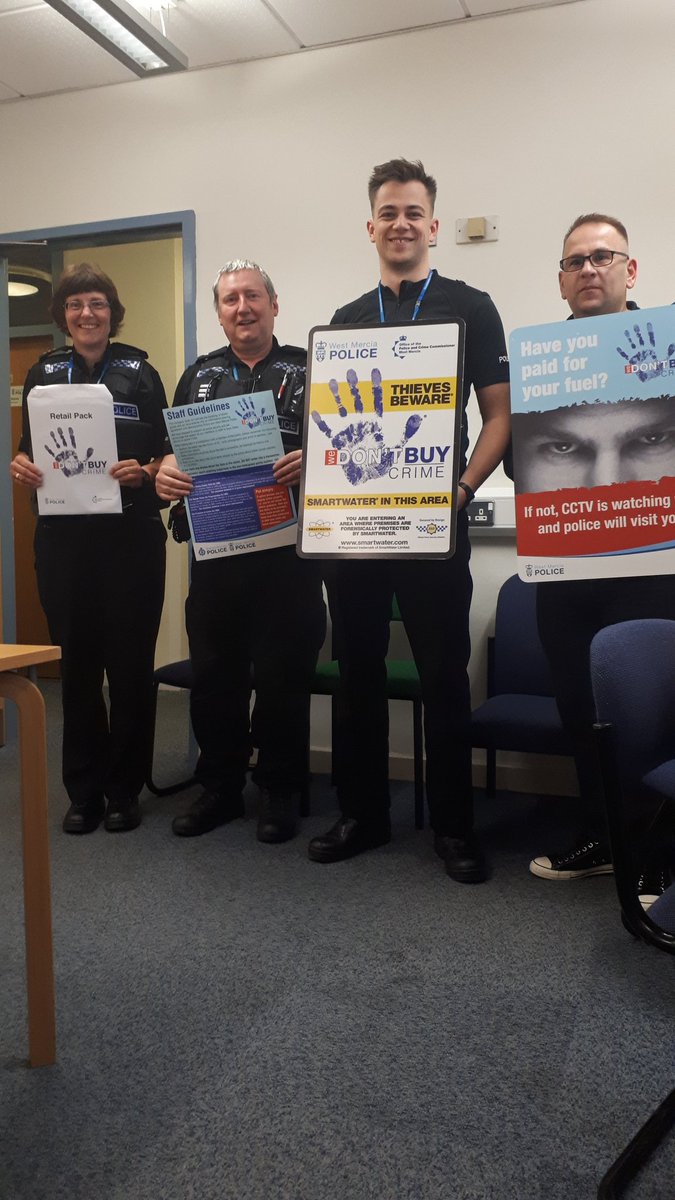 WeDontBuyCrime's tweet image. South Worcestershire Special Sergeants and S/C.I. Norgrove are all skilled up in We Don't Buy Crime, Licensing and Vulnerability checks. Heading out now to do some licensing visits. #protect #onourway 
 @PettitDamian @WMerciaSpecials @SCcoordinator @WestMerciaPCC @CSuptHarding