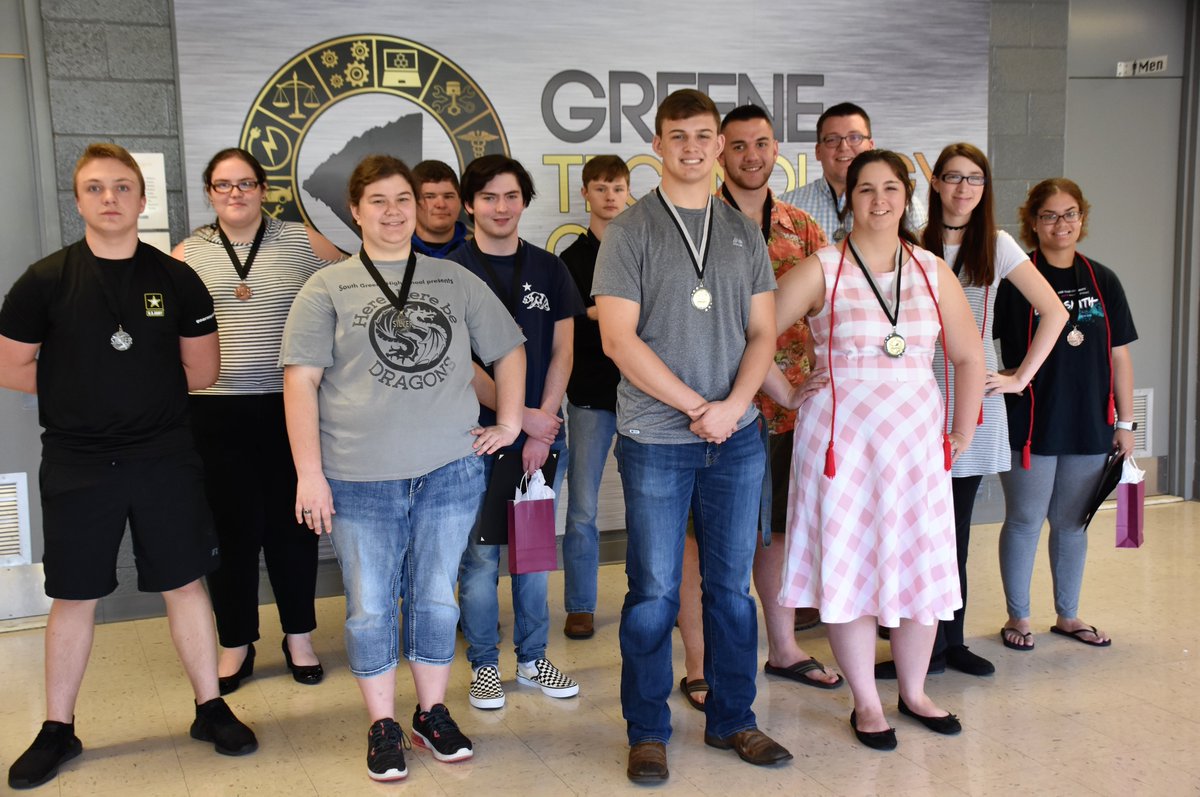 GreeneTechCtr's tweet photo. A few National Career Readiness Certificate holders from our Beginning Programs. #somefearthecamera #100plusNCRCSpring19 #raisingthebar
#packthetoolbox @GreenevilleCity @GreeneCoSch https://t.co/kGfGVyweDD