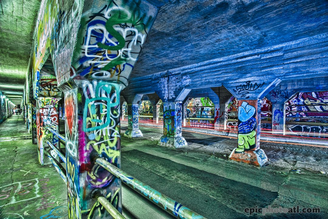 This bold #KrogTunnel #streetart shot will be out on display all weekend at #MariettaSquare -- tonight at #MariettaArtWalk (5-9) and Sat/Sun during #MayrettaDaze (10-9/11-5). Care to join us? #Atlantaphotographer