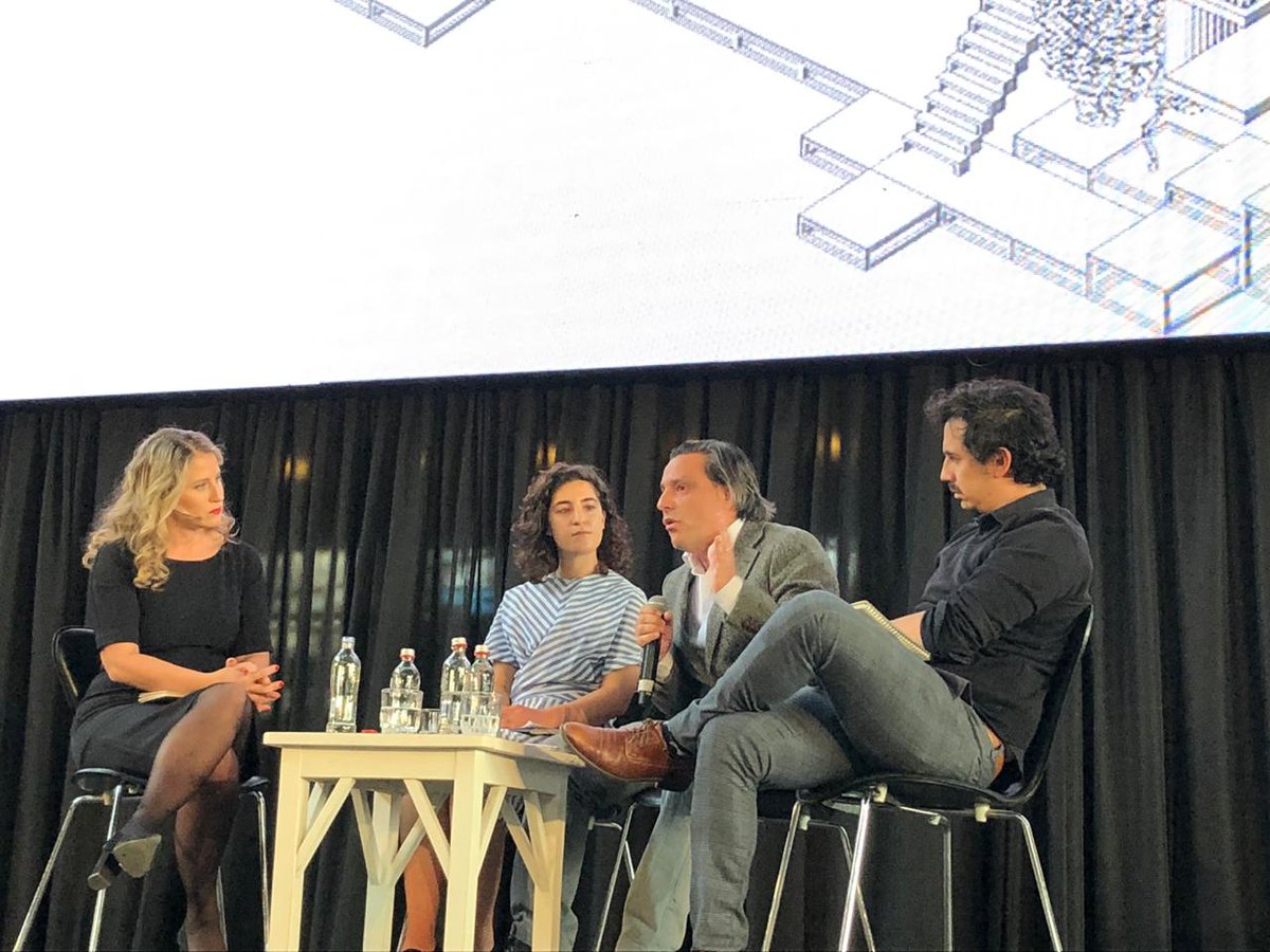 Arquitectura UC tweet media