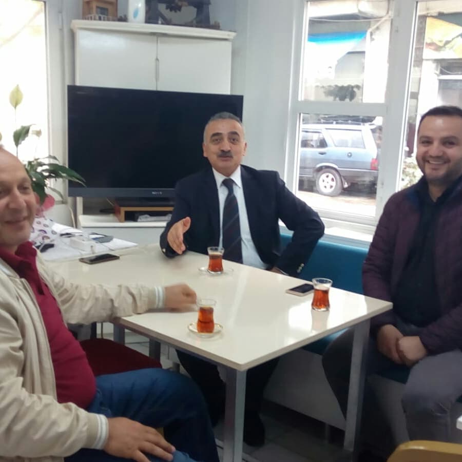 Bulkitkodrobcf's tweet photo. @Bulkitkodrobcf  de Egitimci-Yazar Muhammet YILMAZ ,ögleden sonra dernek üyeleri ve Bulancak Anadolu Kiz Lisesi  ögrencilerle biraraya gelerek“İNSAN DEĞERLERİYLE YAŞAR”başlıklı seminer düzenledi. https://t.co/9abN80a5wt