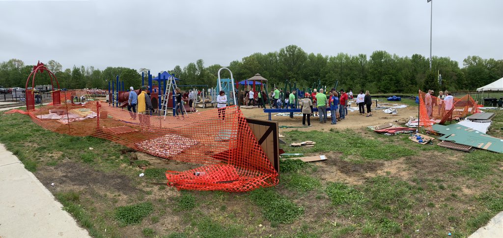 FRTCharities's tweet photo. Less than 24 hours...look how much weโve accomplished!
#BJPCommunityBuild https://t.co/SkioSRuLEb