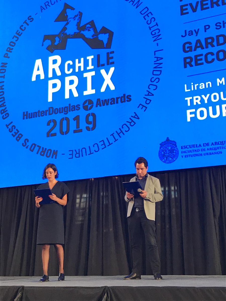 Arquitectura UC tweet media