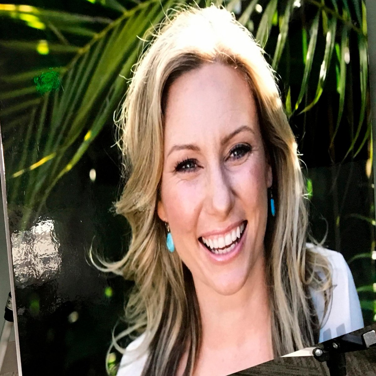 ajplus's tweet image. Minneapolis will pay $20M to the family of Justine Ruszczyk Damond, who was shot and killed by police officer Mohamed Noor in 2017. 

She was unarmed and had called police to report a possible crime.