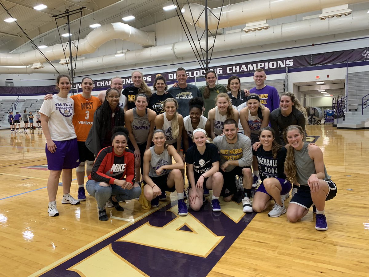 Awesome last week of workouts complete with a day of pickup ball coaches vs team. Love this group! #Tigerball